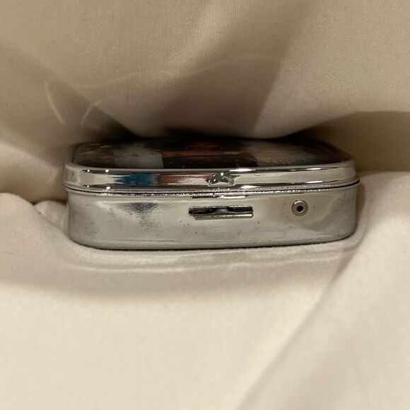 Flower Fairy Travel Pill Box 2 Compartment Medicine Pill Case Metal NEW 🌸 - Picture 3 of 5